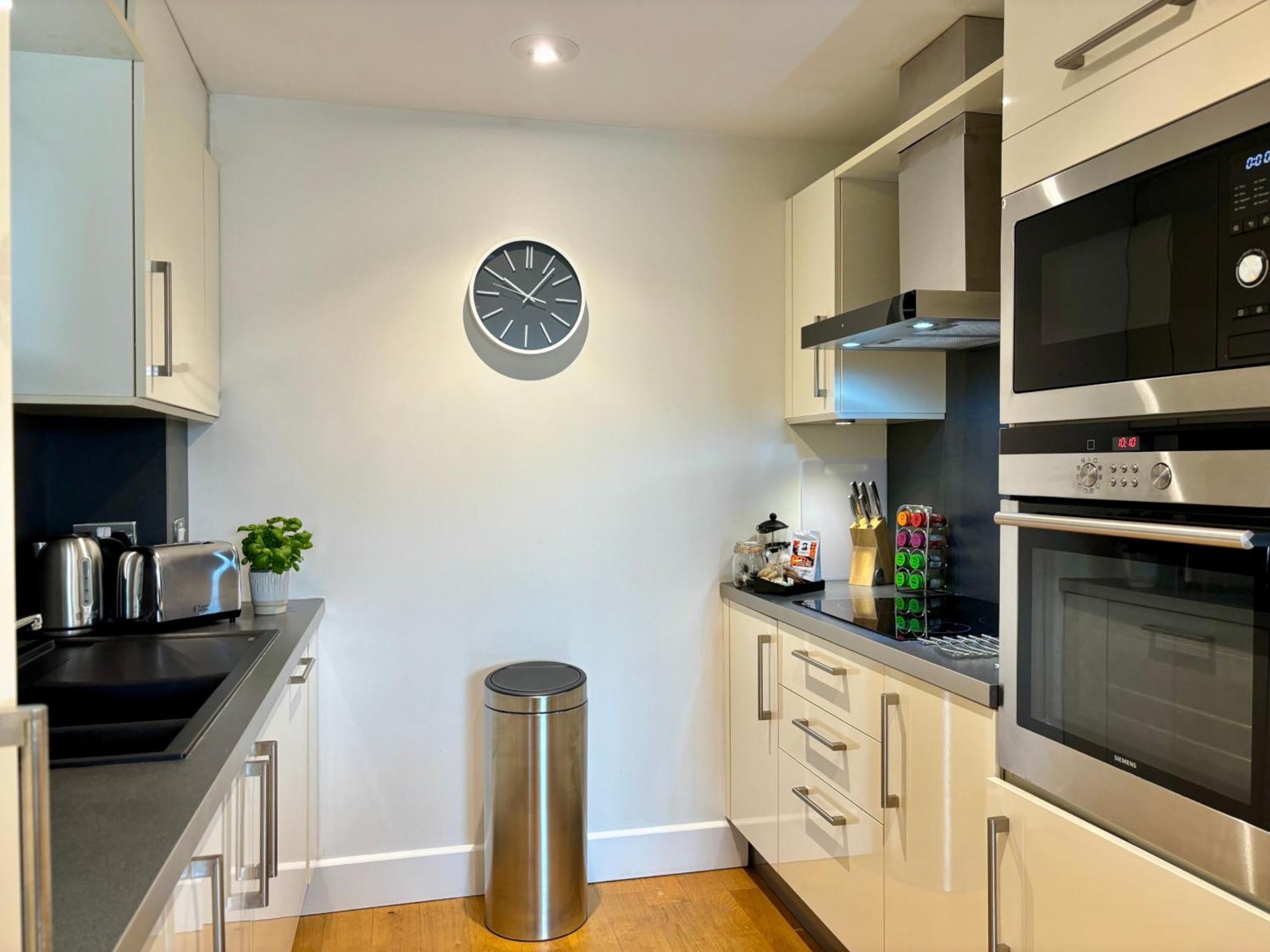 Your Space Apartments - The Hamilton'S CBG Εξωτερικό φωτογραφία