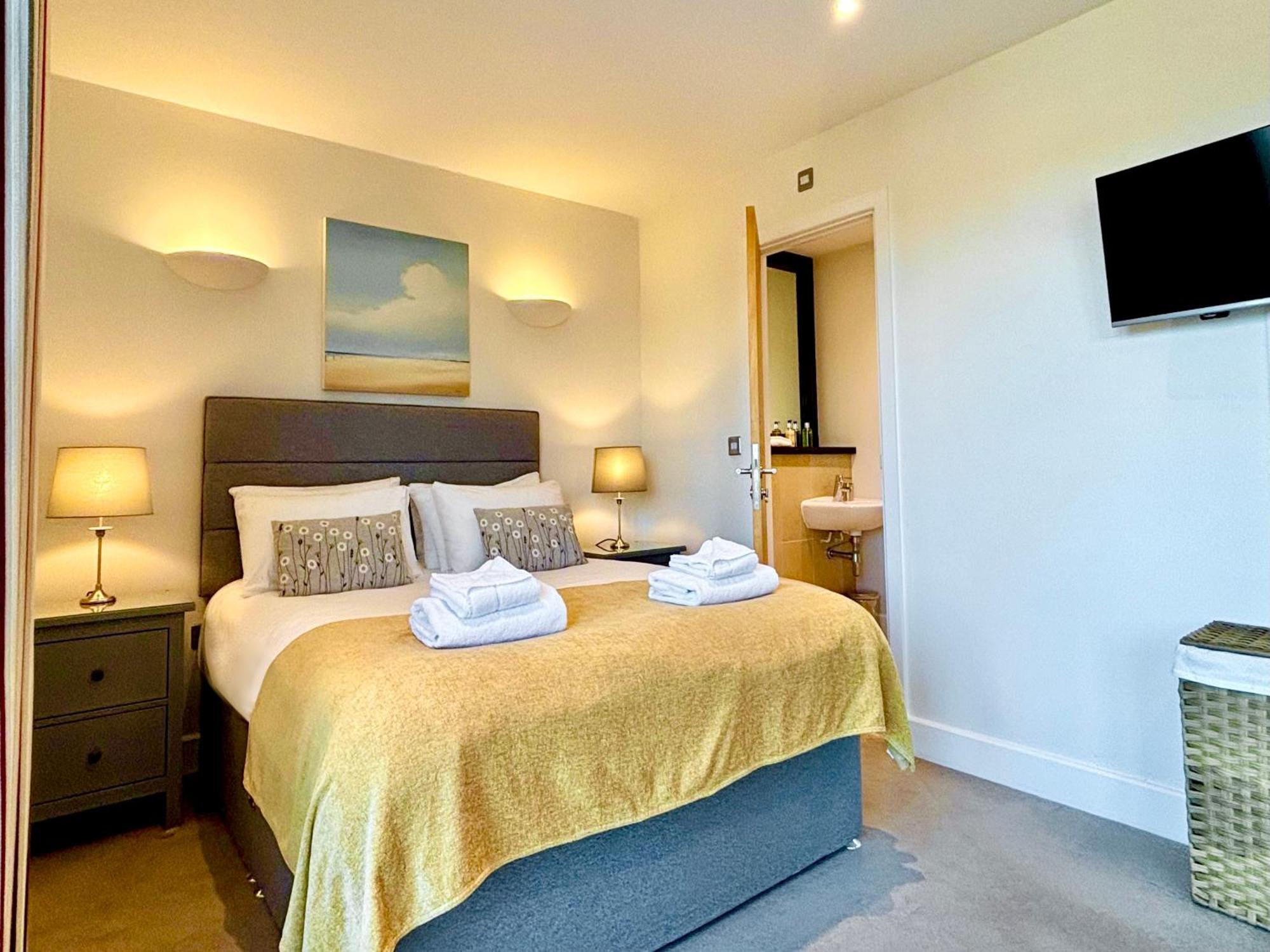Your Space Apartments - The Hamilton'S CBG Εξωτερικό φωτογραφία